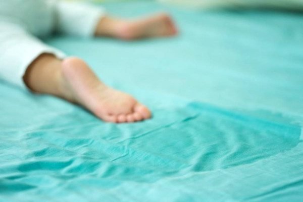 How to get rid of Bedwetting Habits at Home Naturally